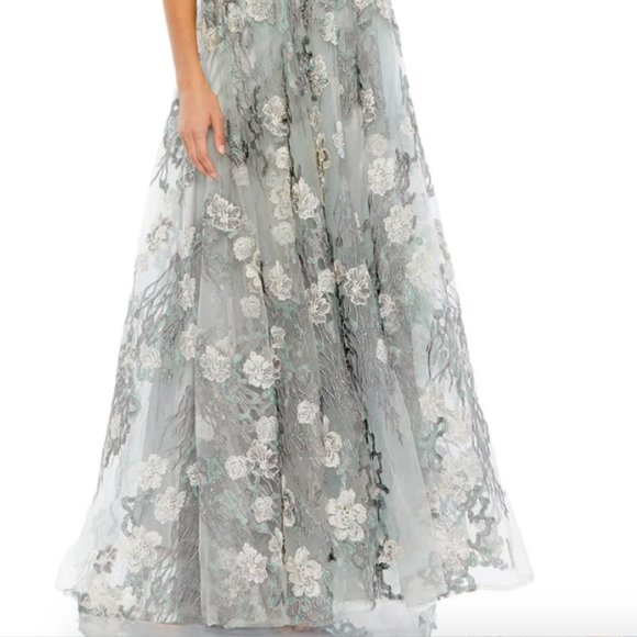 MAC DUGGAL 20294 FLORAL EMBROIDERED EMBELLISHED SHORT SLEEVE SEAMIST GOWN sz 10 - Picture 6 of 7